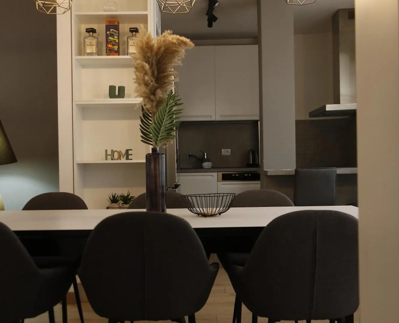Albi Apartment Tirana 0*,