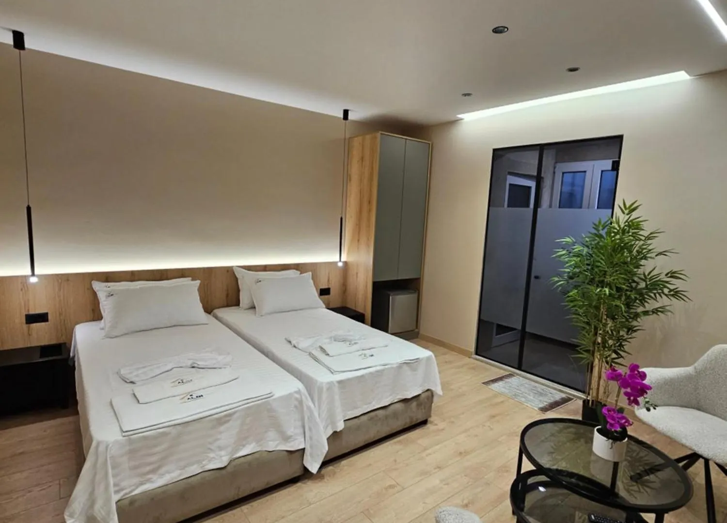 Albi Apartment Tirana 0*,  Albania